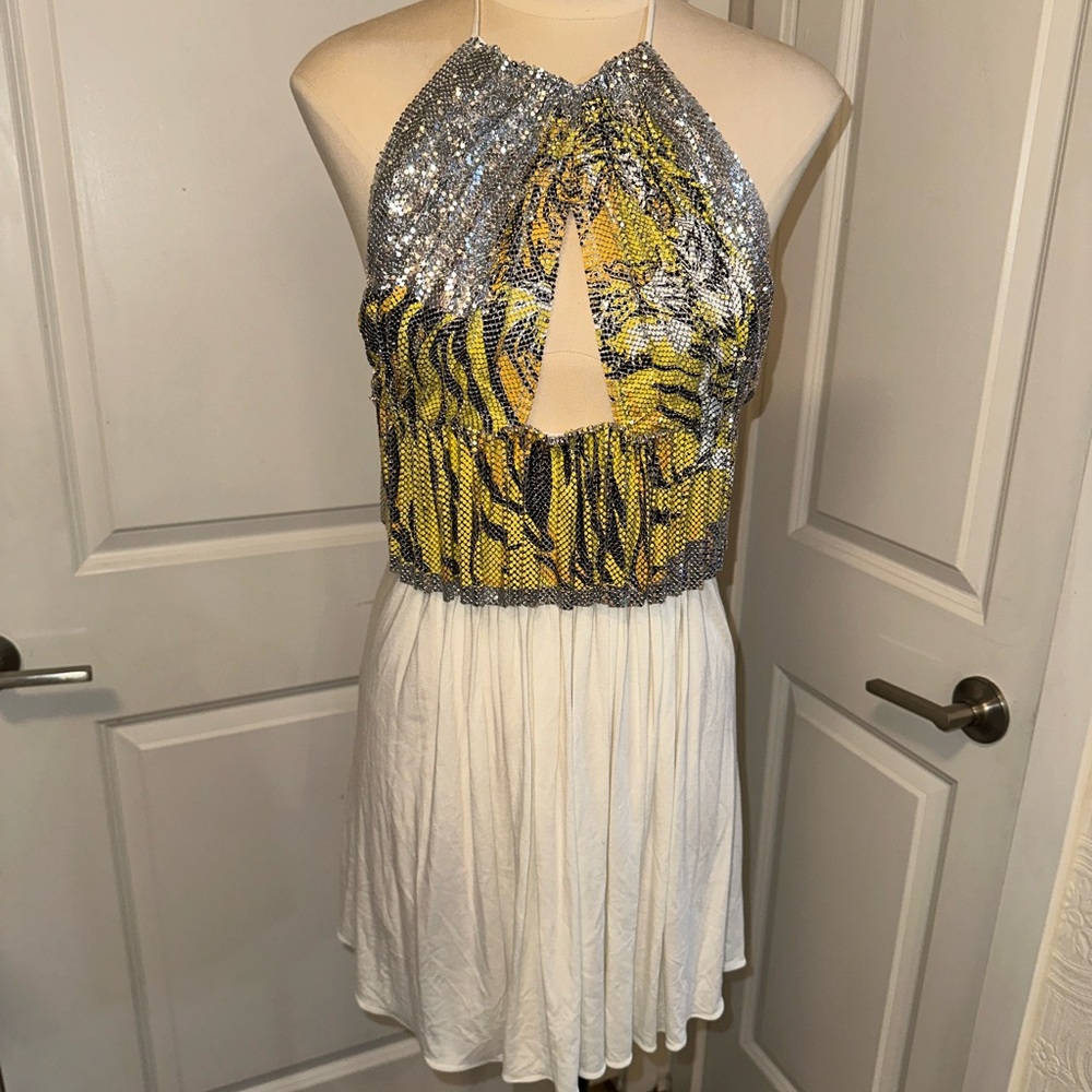 Sky Metallic Gold and Cream Fabric
